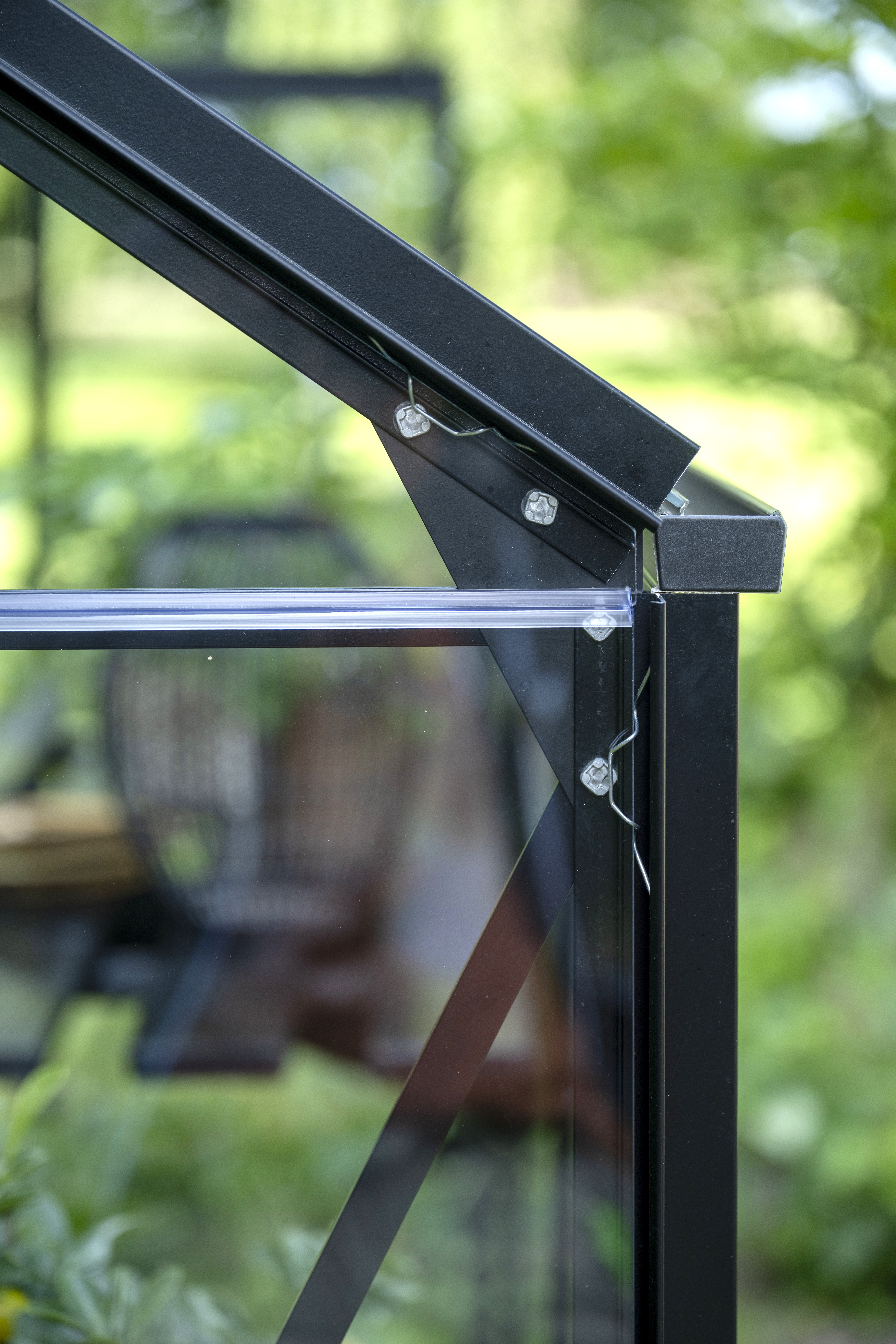 Szklarnia Popular 106 czarna (6,2 m2; 1,93 x 3,17 m) + baza - obrazek 7