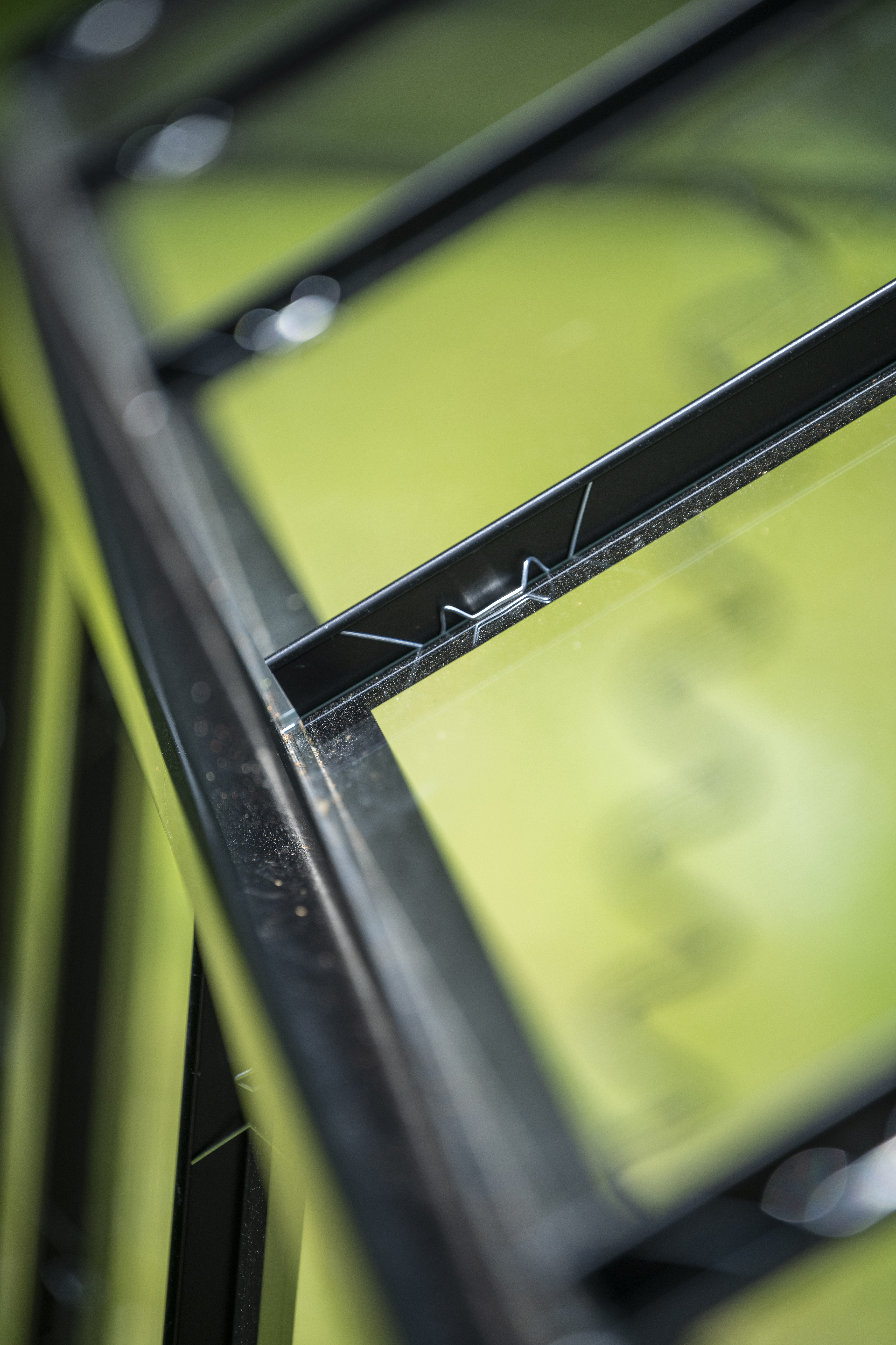 Szklarnia Popular 106 czarna (6,2 m2; 1,93 x 3,17 m) + baza - obrazek 6